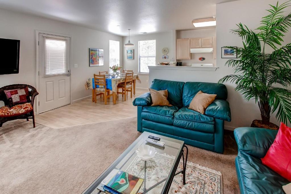 Serene Bungalow-Style Home In Point Reyes Station! Exterior photo