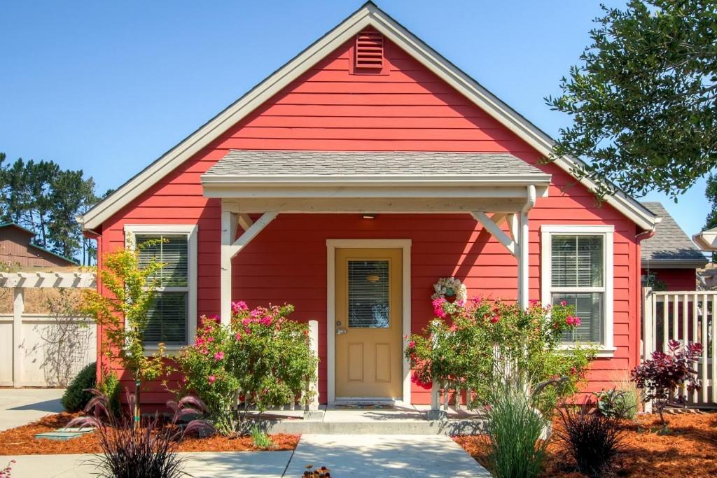 Serene Bungalow-Style Home In Point Reyes Station! Exterior photo