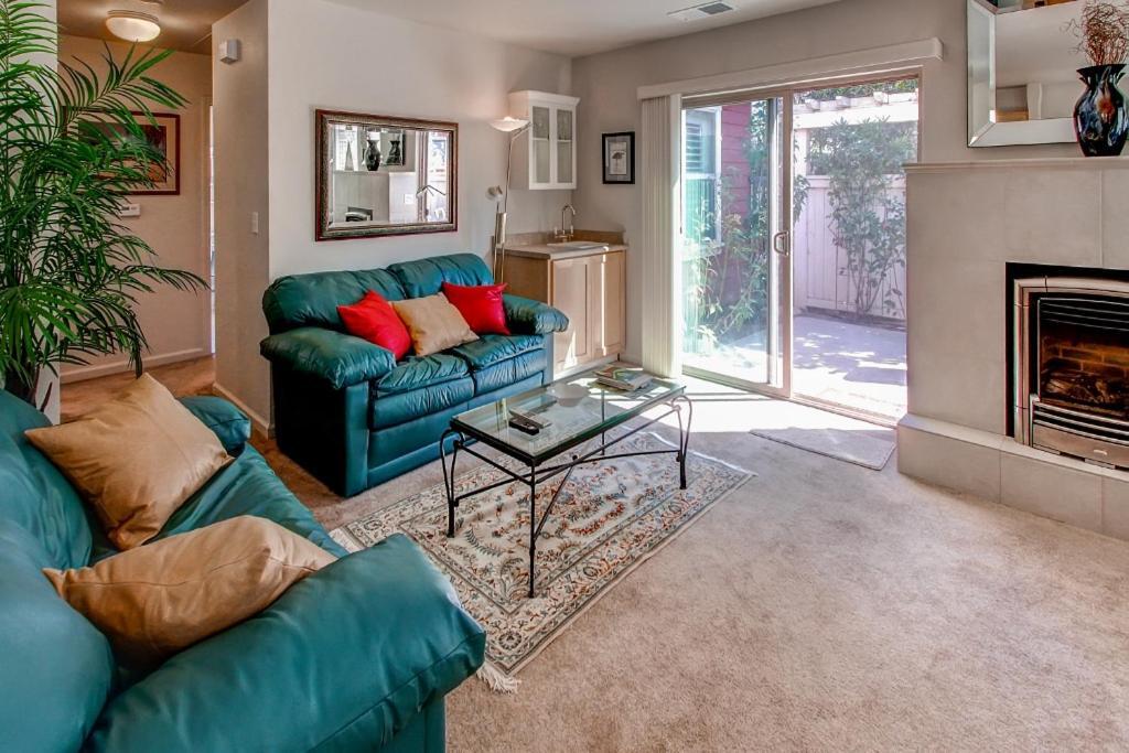 Serene Bungalow-Style Home In Point Reyes Station! Exterior photo
