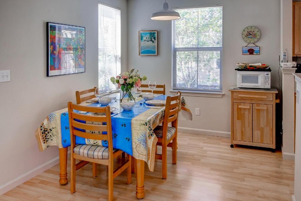 Serene Bungalow-Style Home In Point Reyes Station! Exterior photo