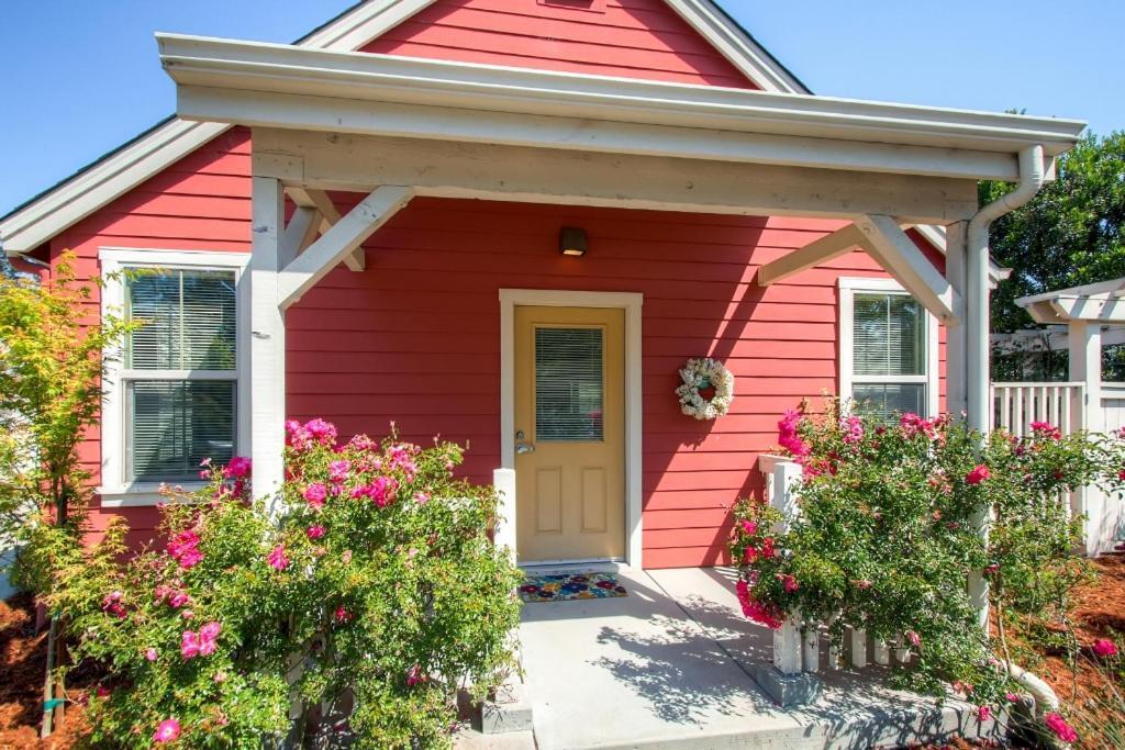 Serene Bungalow-Style Home In Point Reyes Station! Exterior photo